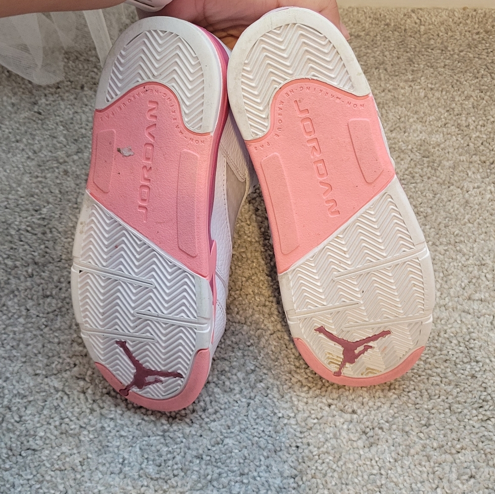 Shoes - Picture 4 of 7